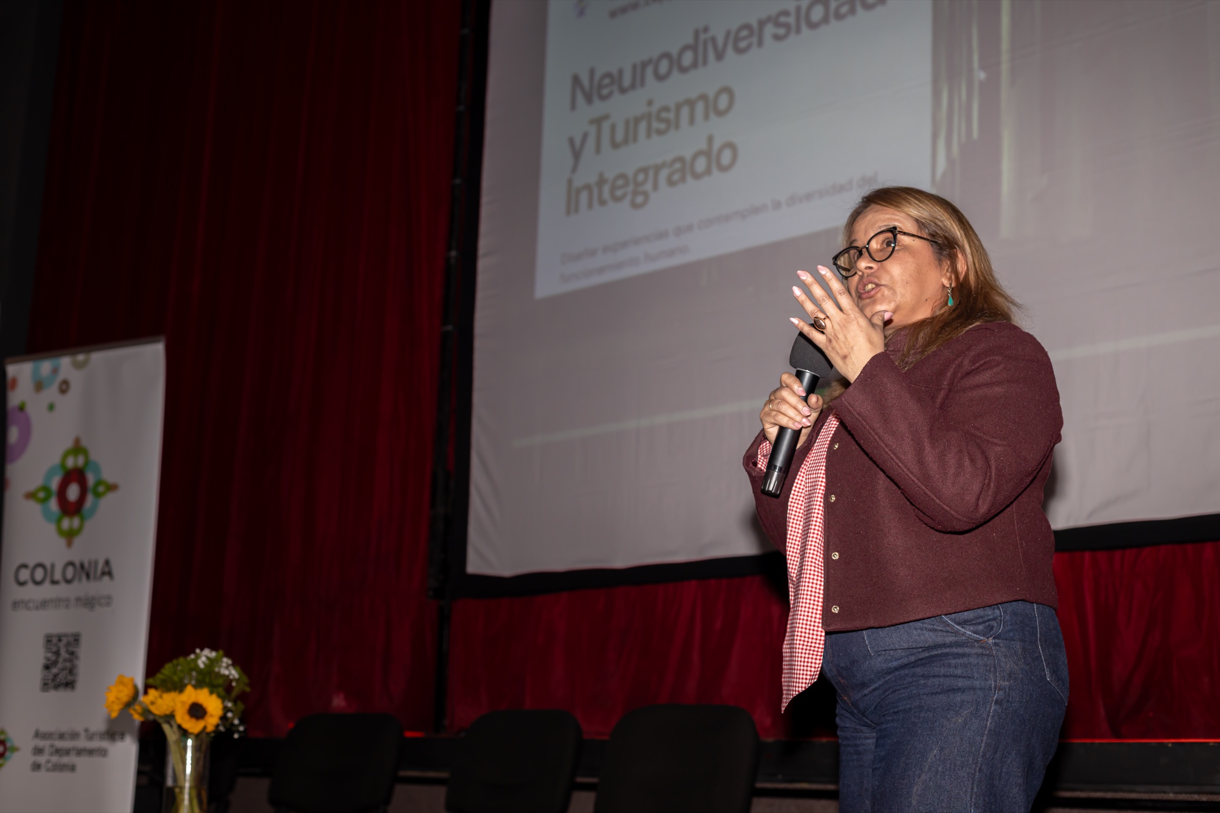 Carolina Fernández Díaz durante su charla