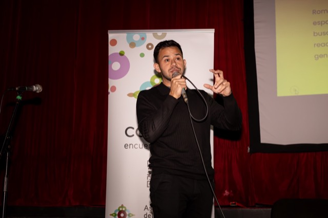 Presentación de MICA IA