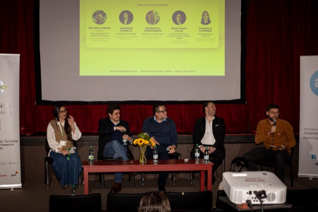 Panelistas del bloque 4
